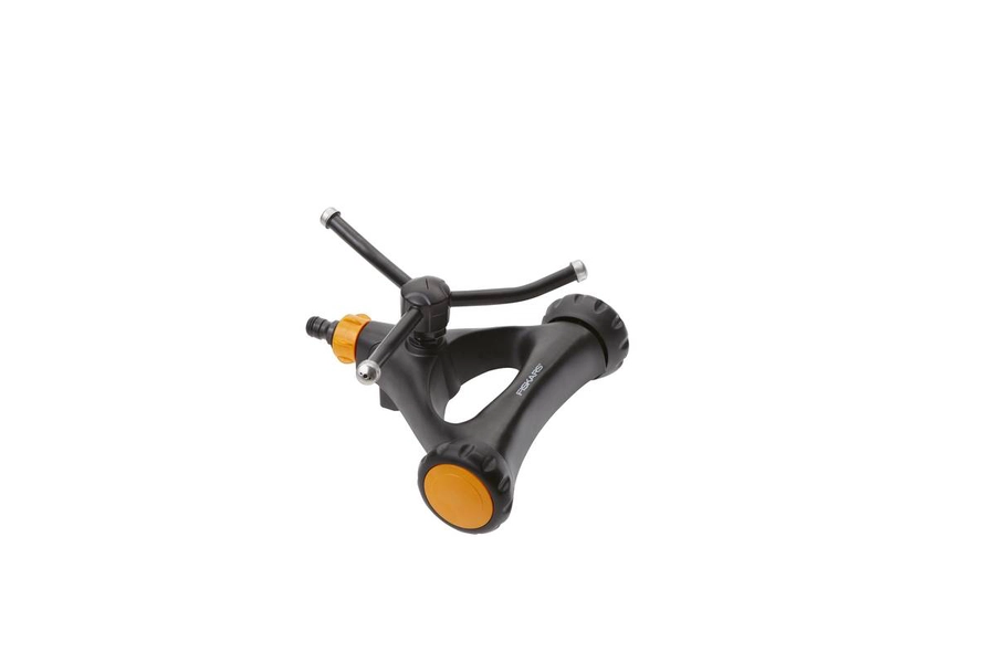 Fiskars Wirbel-Sprinkler mit Rädern für kleine Gärten & Rasenflächen bis 150 m², 3-Arm-Kreisregner